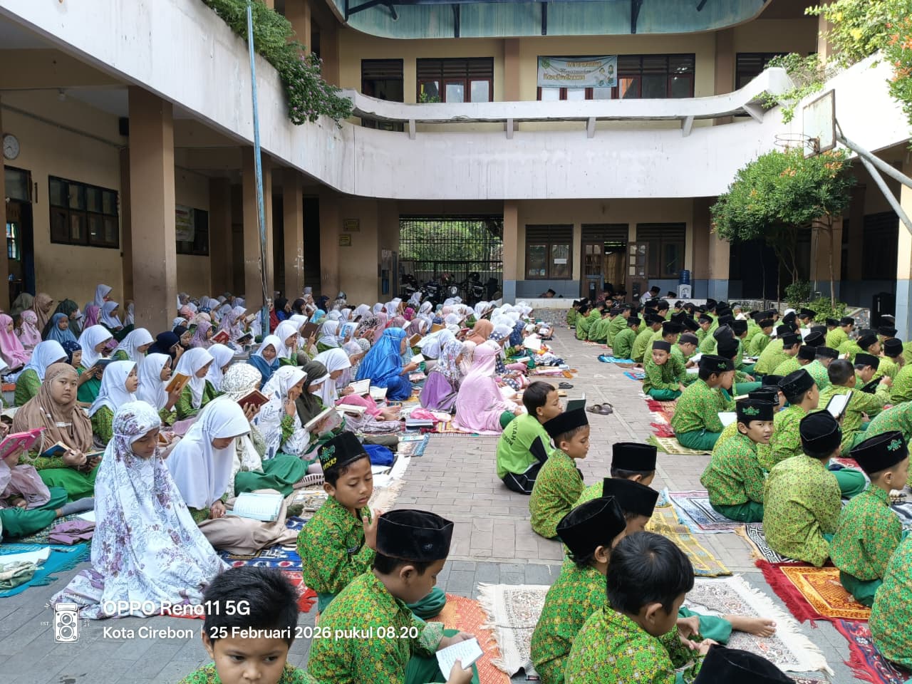 Kegiatan Ramadhan Hari ke-3 MI Salafiyah
Menanamkan Cinta Al-Qur’an Sejak Dini