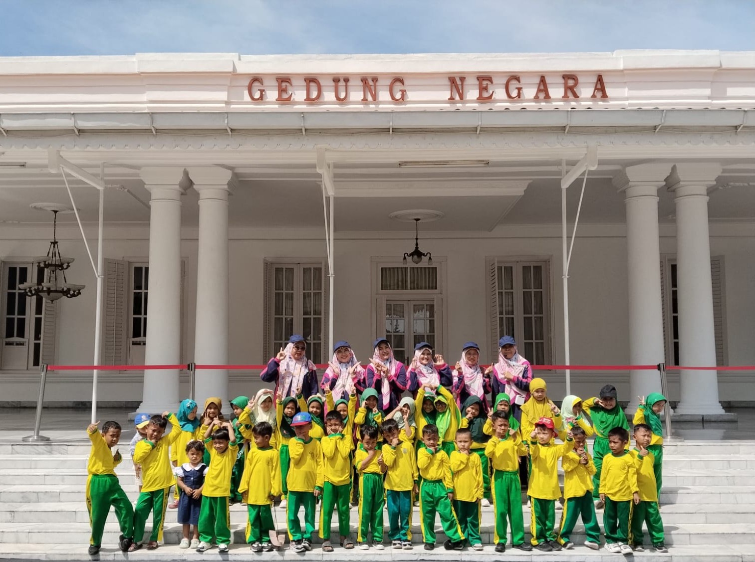 Outing & Kunjungan Lapangan